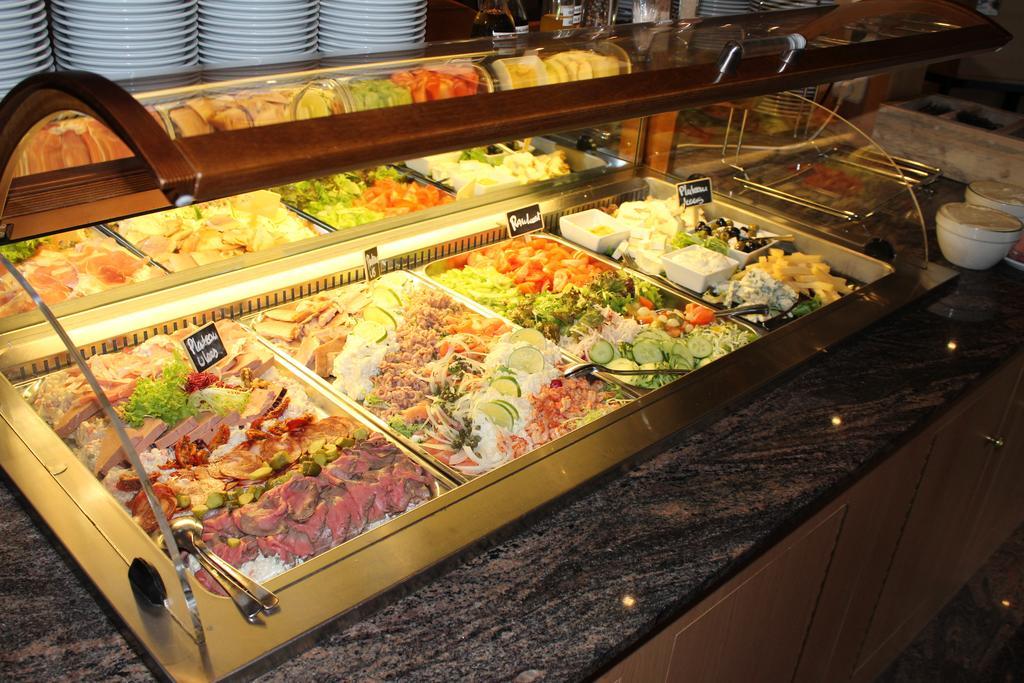 Hotel Restaurant 'T Klokje Ренесе Екстериор снимка