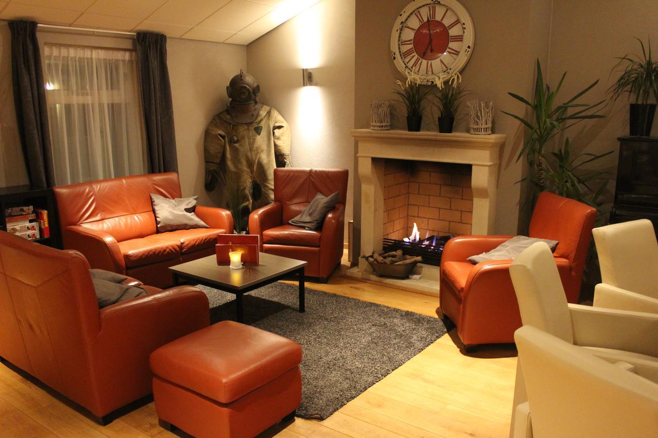 Hotel Restaurant 'T Klokje Ренесе Екстериор снимка