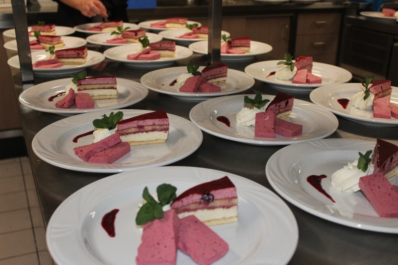 Hotel Restaurant 'T Klokje Ренесе Екстериор снимка
