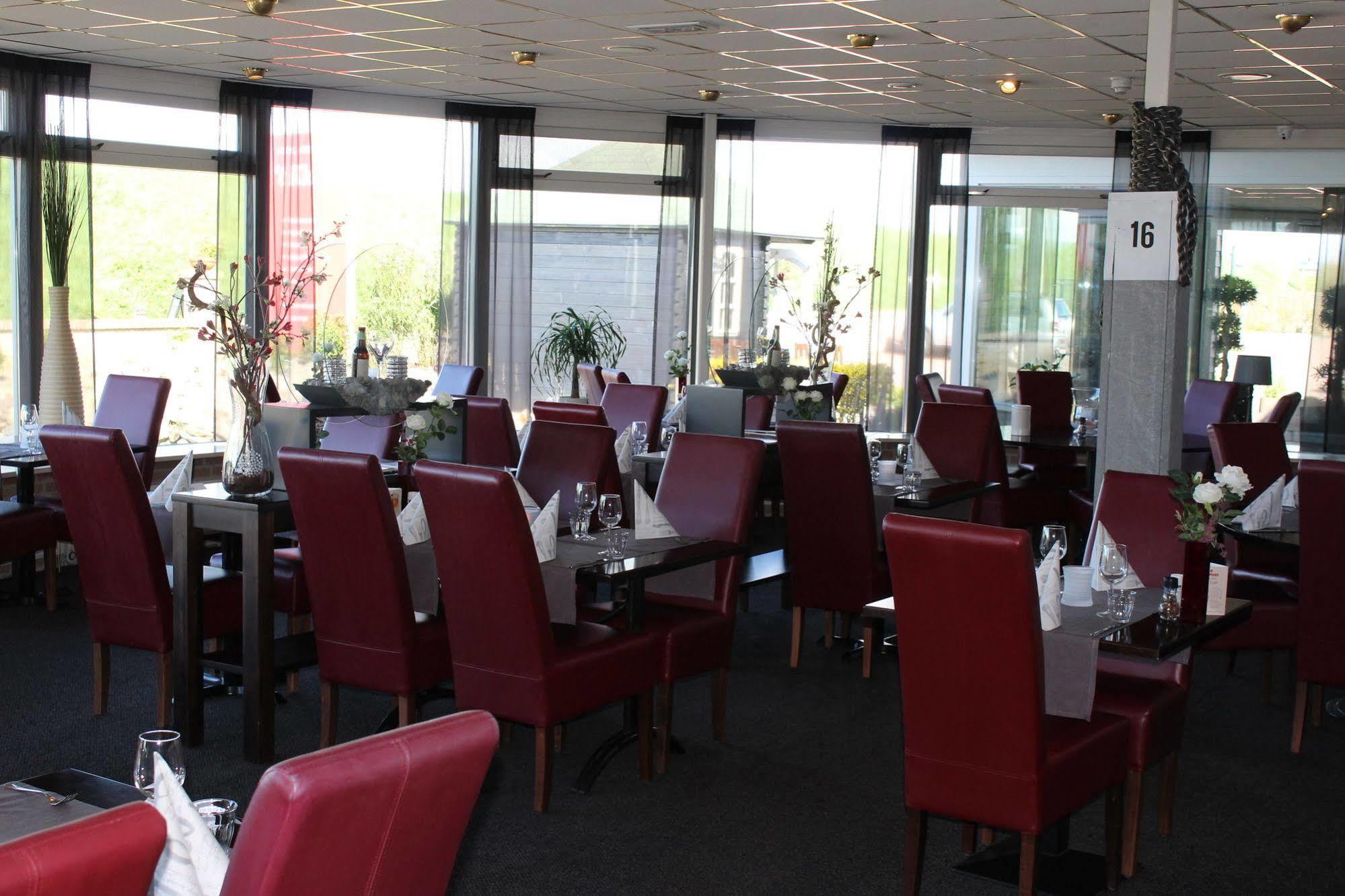 Hotel Restaurant 'T Klokje Ренесе Екстериор снимка